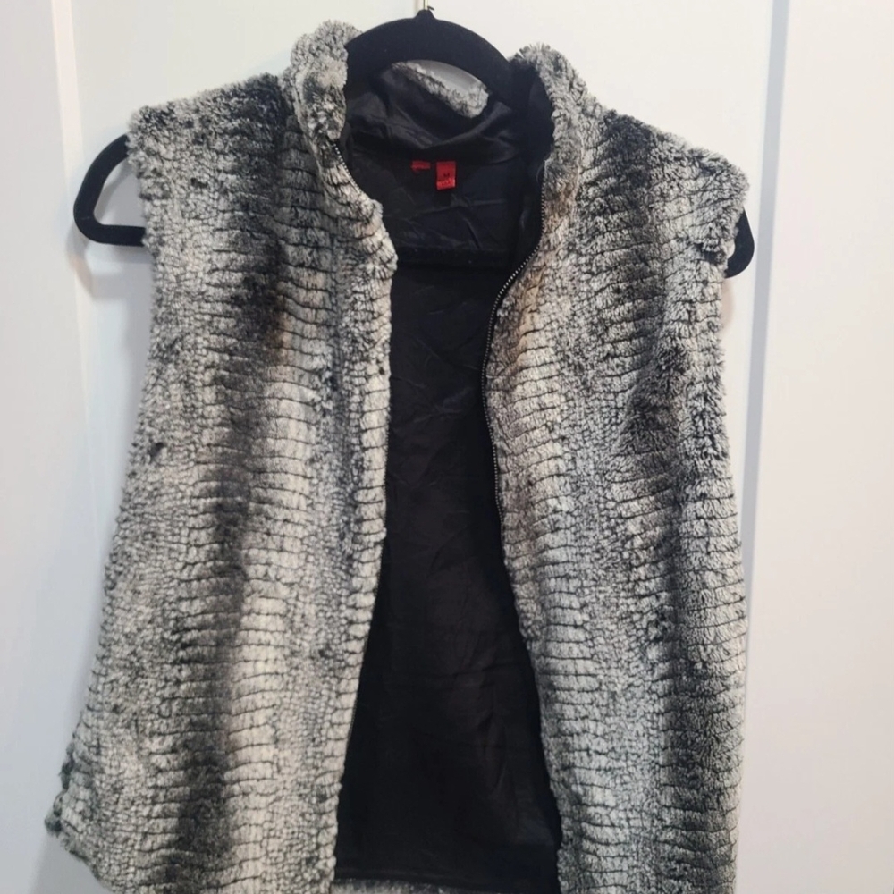 Source Unknown Gray Textured Vest